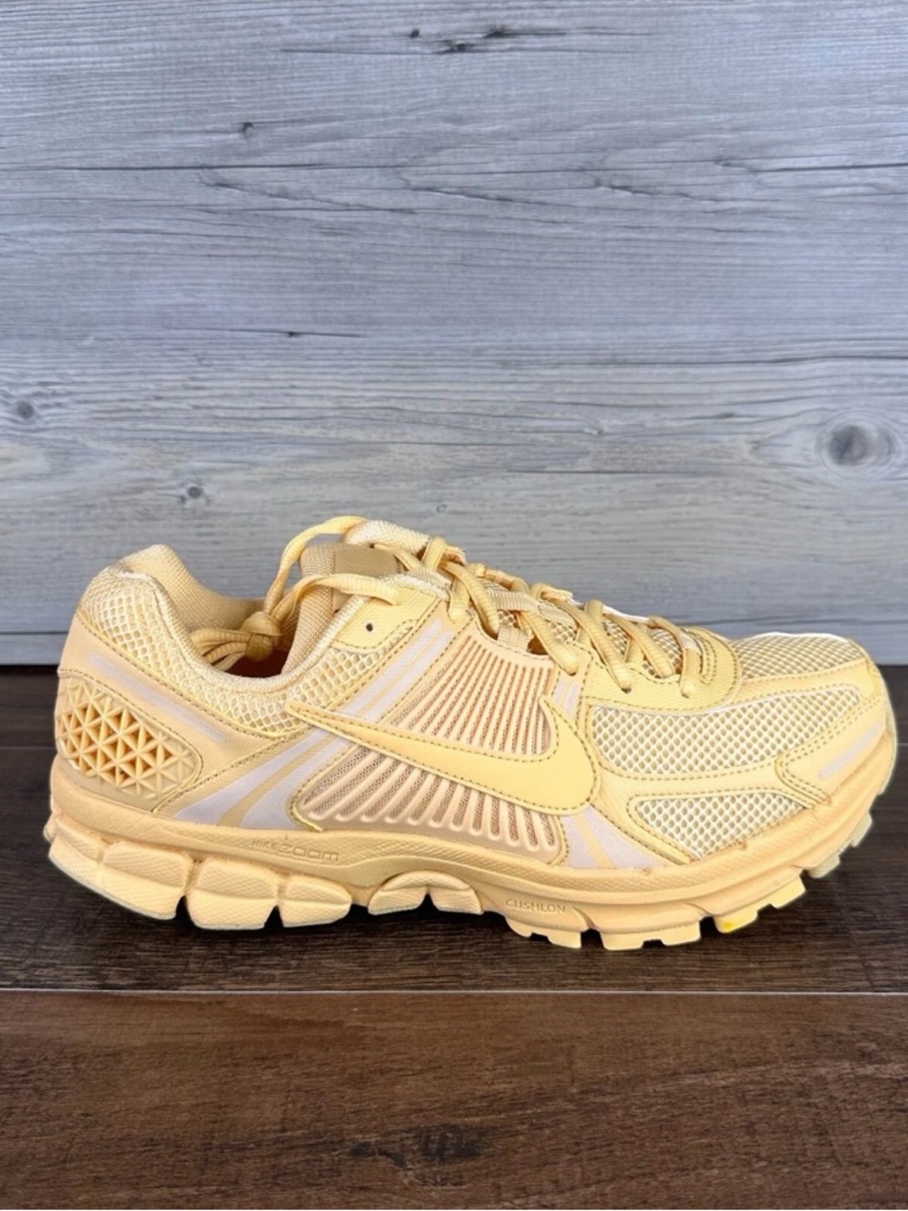 Nike Vomero 5 - Celestial Gold - Picture 3 of 9